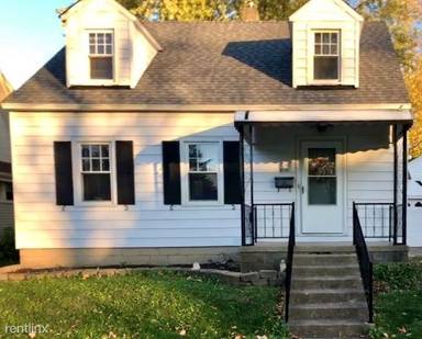 Main picture of 2133 Broadway St