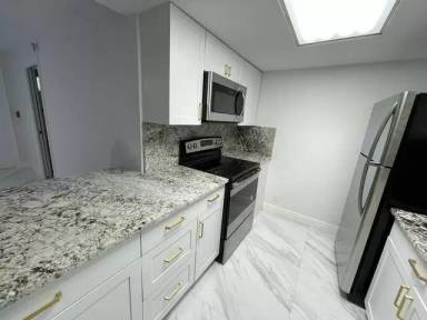 Main picture of 616 Executive Center Dr