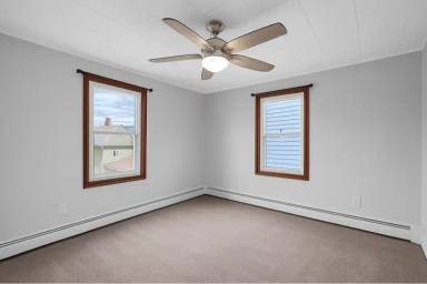 Main picture of 32 Major St