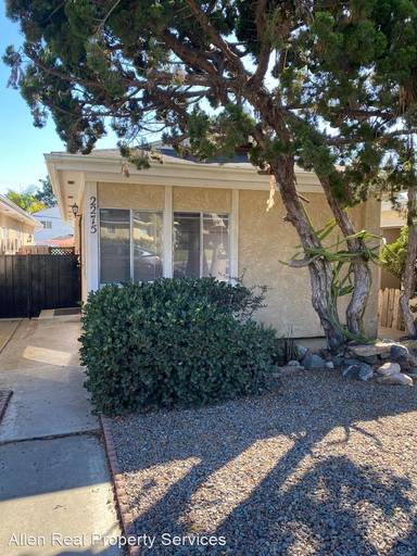 Main picture of 2275 Emerald St