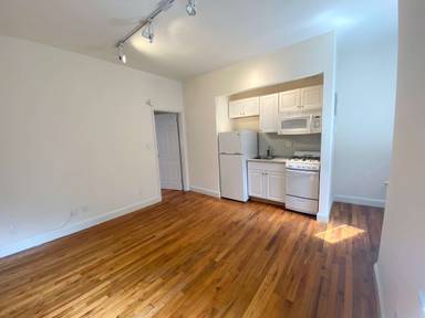 Main picture of 233 East 12th St