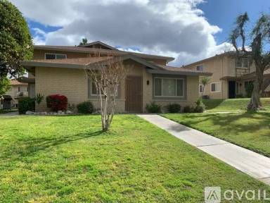 Main picture of 72611 Edgehill Drive Unit 4