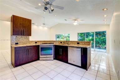Main picture of 1501 SW 149th Ave
