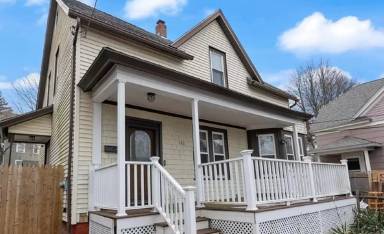 Main picture of 120 Grand St