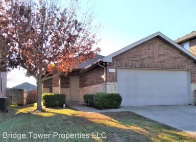 Main picture of 1405 Silver Maple Ln