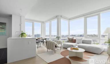 Main picture of 551 W 38th St