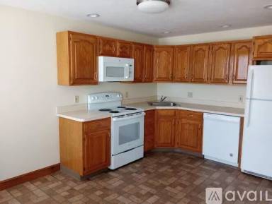 Main picture of 1050 Washington St