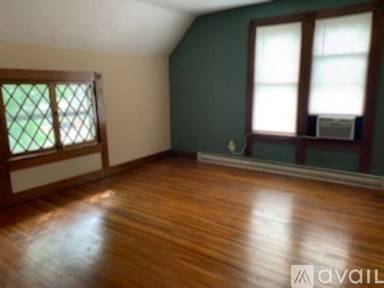 Main picture of 722 Hutchins Ave