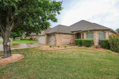 Main picture of 3505 SW Cranbrook Ave