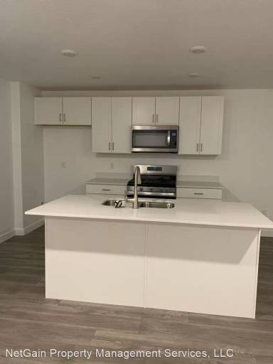 Main picture of 317 W 2050 N