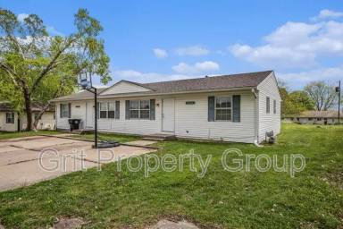 Main picture of 18805 E Wigwam Dr