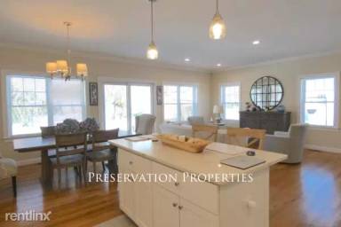 Main picture of 13 Westwood St