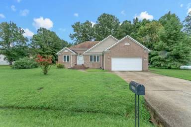 Main picture of 4437 Hubbard Ave