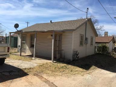 Main picture of 520 Santa Fe St