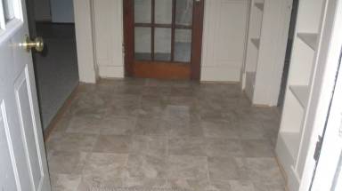 Main picture of 218 W Holmes St