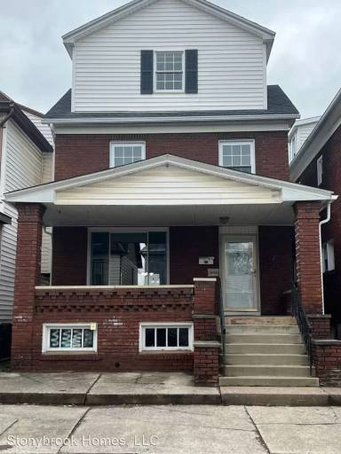 Main picture of 2606 W Chestnut Ave