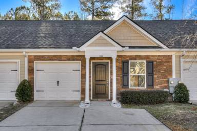 Main picture of 1903 Lauren Ln