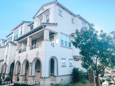 Main picture of 760 Camden Cmn
