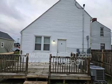 Main picture of 109 E Eichel Ave