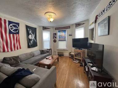 Main picture of 366 Highland Ave