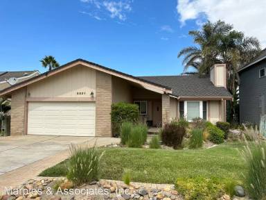 Main picture of 5501 Beaver Ln