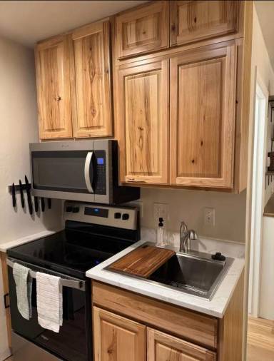 Main picture of 1454 1/2 Crawford Way