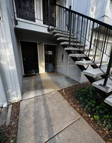 Main picture of Sunpointe Condominiums