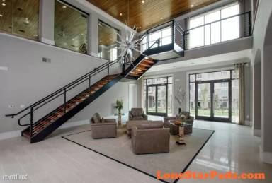Main picture of The Heights at Park Row