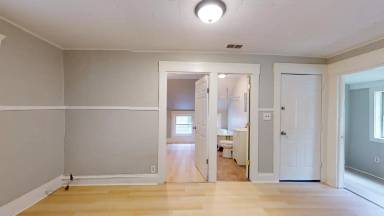 Main picture of 3191 W 43rd St