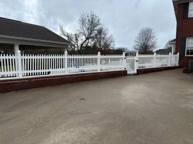 Main picture of 401 Carden Pl