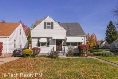 Main picture of 18717 Waterbury Ave