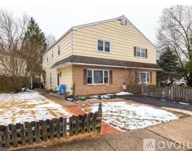 Main picture of 29 Pennington Ln
