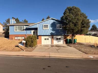 Main picture of 1002 Barbi Ct