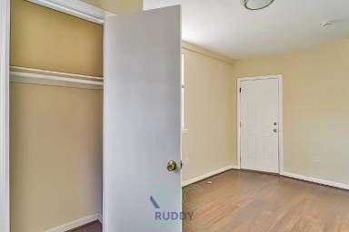 Main picture of 3130 Buena Vista Ter SE