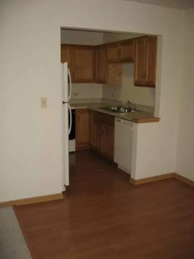 Main picture of 605 / 1404 W Suydam Rd