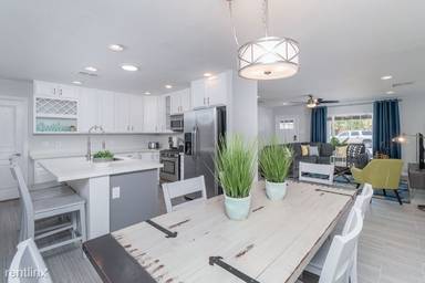 Main picture of 3508 N 81st St