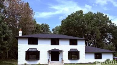Main picture of 6713 Farview Rd