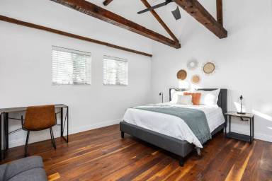 Main picture of 262 N Glenn Ave