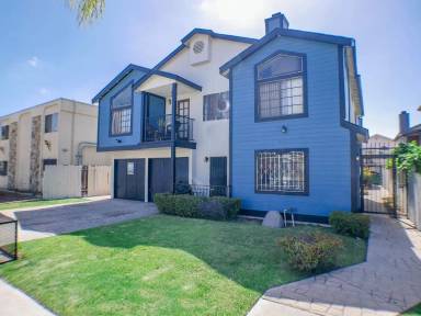 Main picture of 4470 50th St