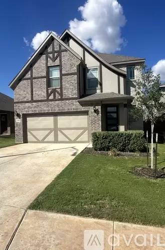 Main picture of 2050 Egret Ave