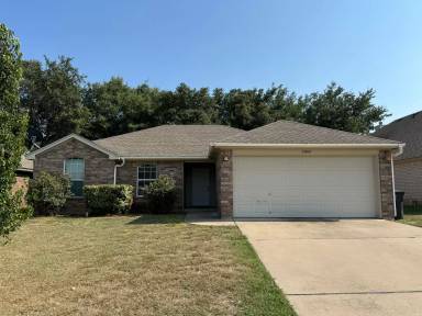 Main picture of 2904 Phoenix Dr