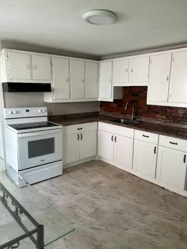 Main picture of 4 Quigley Ct