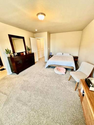 Main picture of 7703-93 Sand Lake Hts