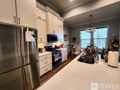 Main picture of 1718 Winchester St