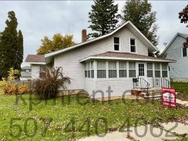 Main picture of 621 Oak St