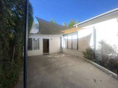 Main picture of 4839 Tyrone Ave