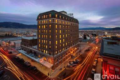 Main picture of 100 E Broadway St