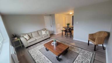 Main picture of 900 Albany St