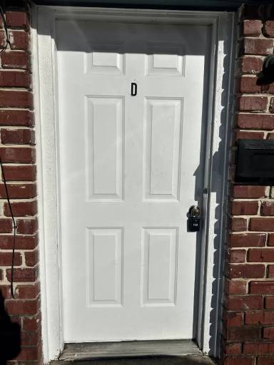 Main picture of 1502 W South St