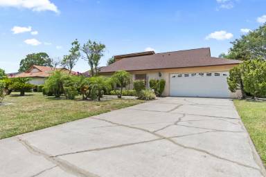Main picture of 6018 Shore Line Dr